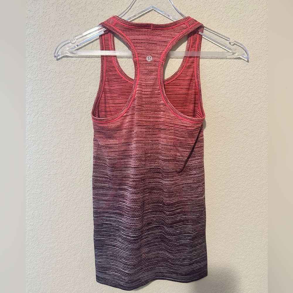 Lululemon Swiftly Tech Razorback 4 - image 3